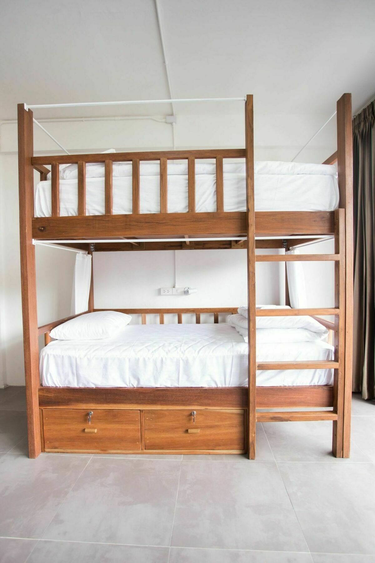 Yha Thapae Station Hostel Чиангмай Екстериор снимка